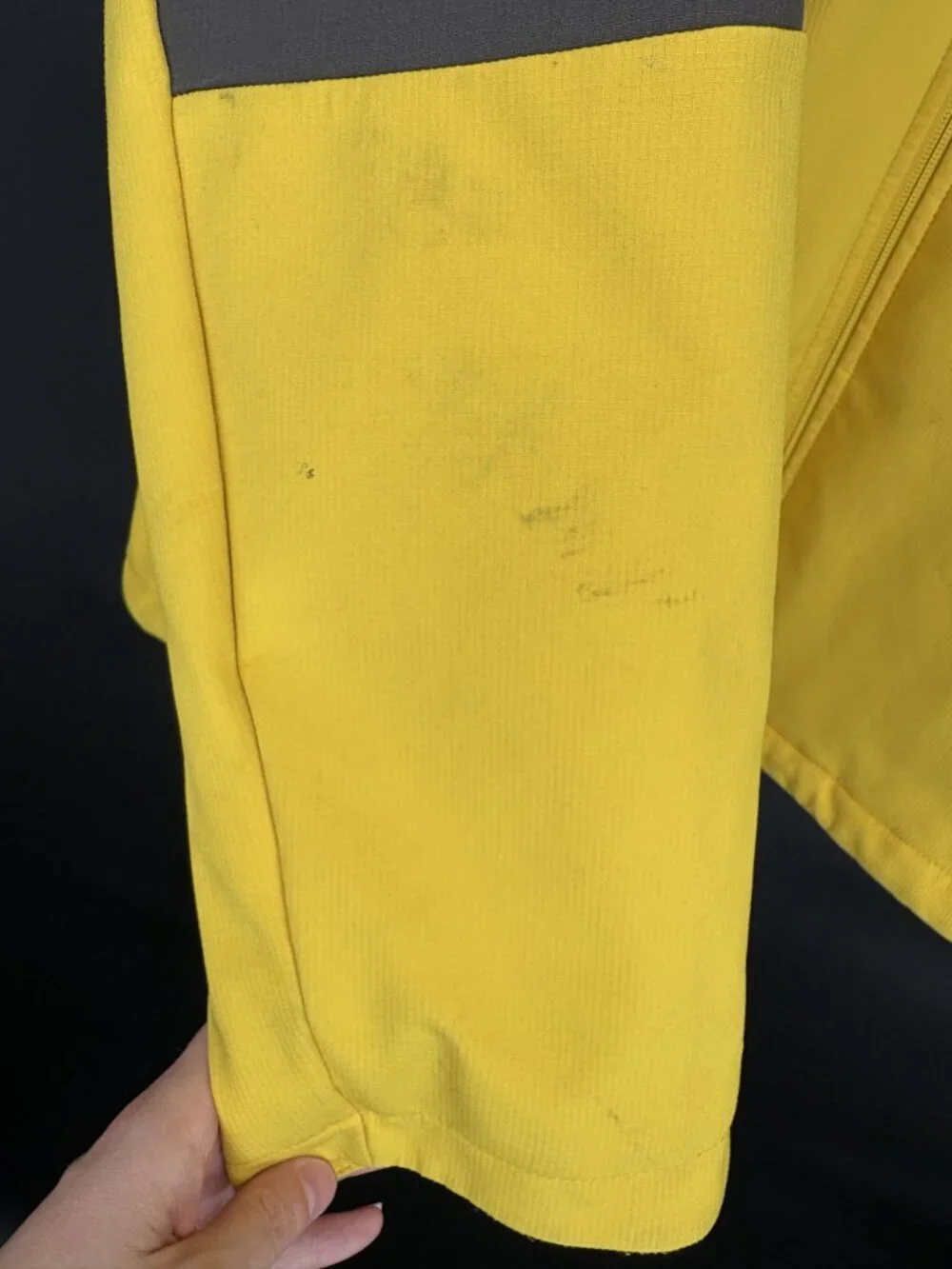 The North Face Men's Apex Elevation Jacket XL Yellow Gray Ski Primaloft Hooded